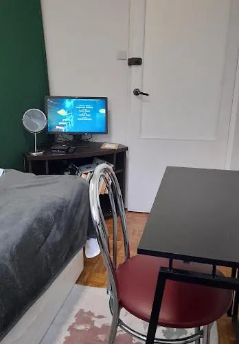 Rondo Rataje - Ekonomia I Komfort! Gæstehus *